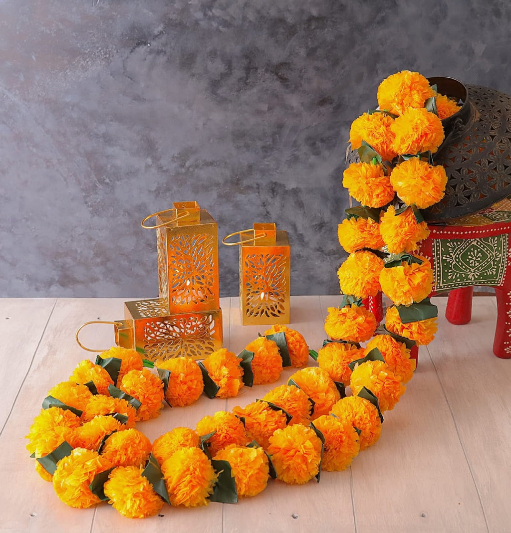 Indian Set of 5 Marigold Garlands with Leaves for Diwali, Chrismas,  Dia de los muertos Altar, Pooja